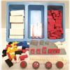 Image 3 : Vintage 1966 Lego #205-3 Samsonite 205 Piece Starter Set in Original Box and Tray
