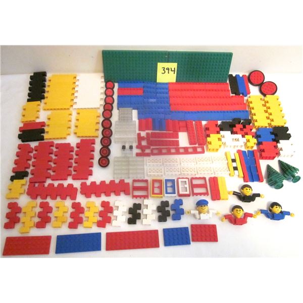 Vintage 1975 Lego Building/People Set #190 "Farm" 526 Piece Set