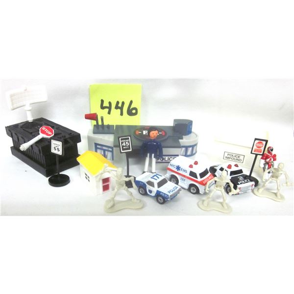 Mini Galoob Police Playset