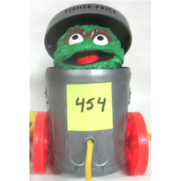 Vintage 1977 Fisher Price #177 Sesame Street “Oscar” Pop-Up Pull Toy