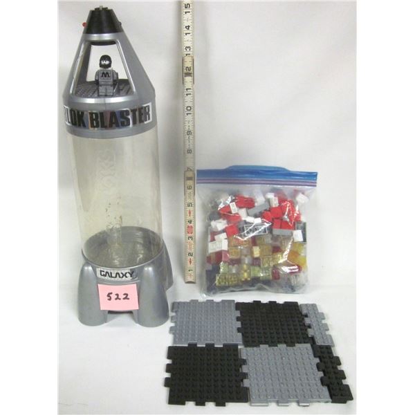 Vintage 15” 1992 Mega Blok “Galaxy Blaster” Capsule w/ 2 Astronaut Figure