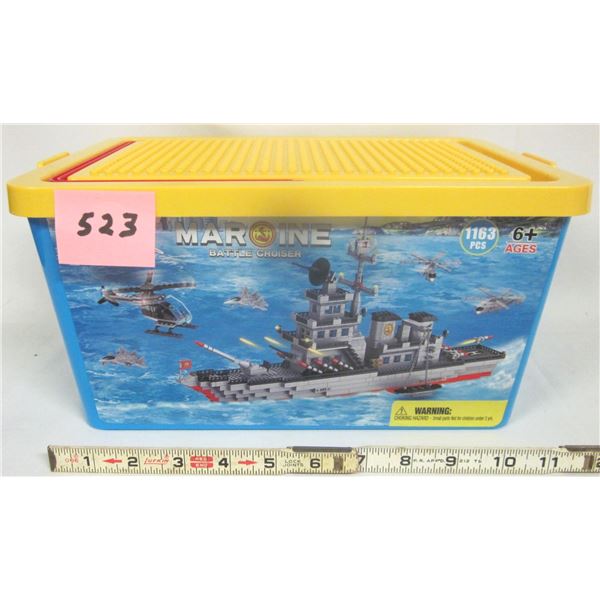 Marine Battle Cruiser Play Set in Storage Container w/ Lid & Instructions.