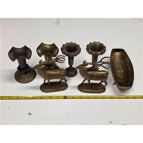 Lot of brass decor itmes