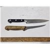 Image 2 : 2 knives- 1 is henchels