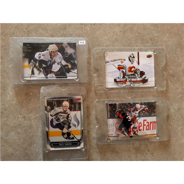 Upper Deck Oversized Inserts (4)