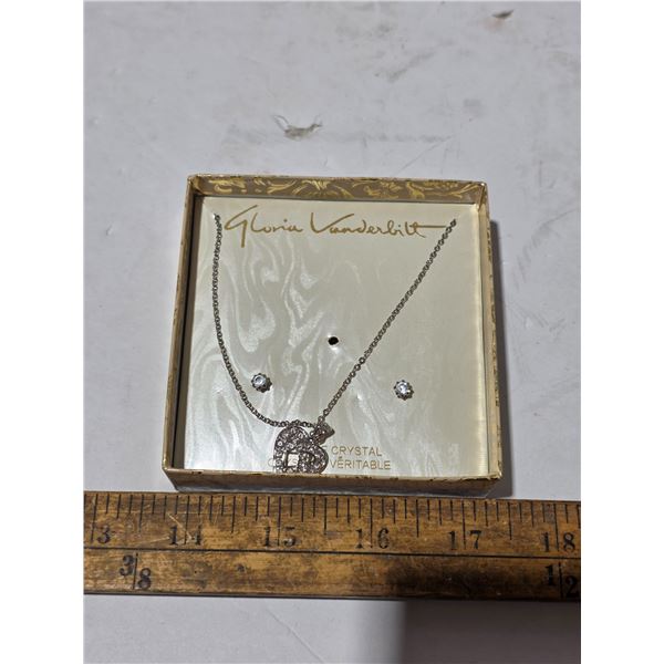 Crystal necklace and earrings