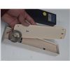 Image 3 : The 407 indoor- outdoor thermometer