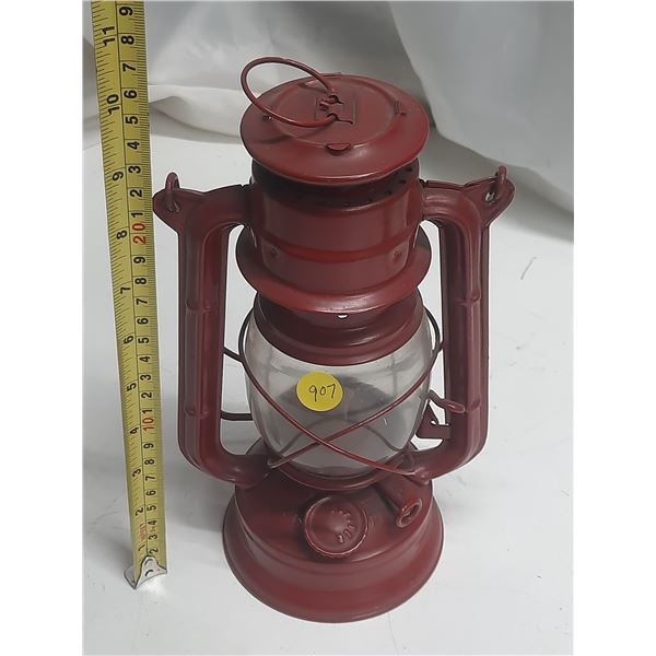 Red barn lantern -complete