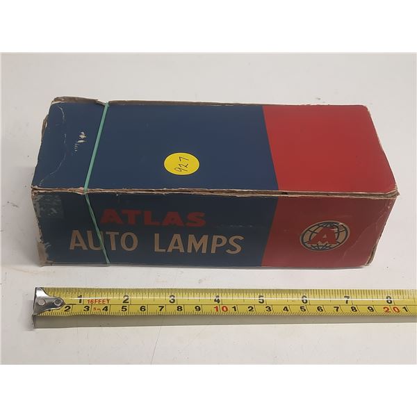 Box of 9 bulbs atlas#1133- NOS