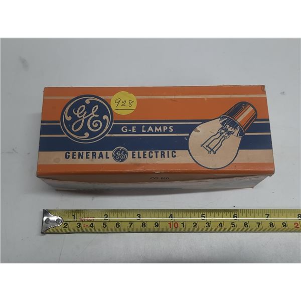 Box of 7 Bulbs GE #1133- NOS