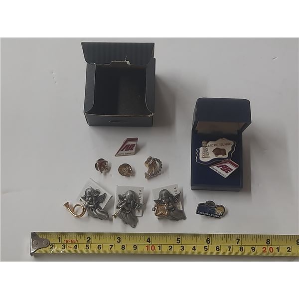 Lot of Decorative Pins.