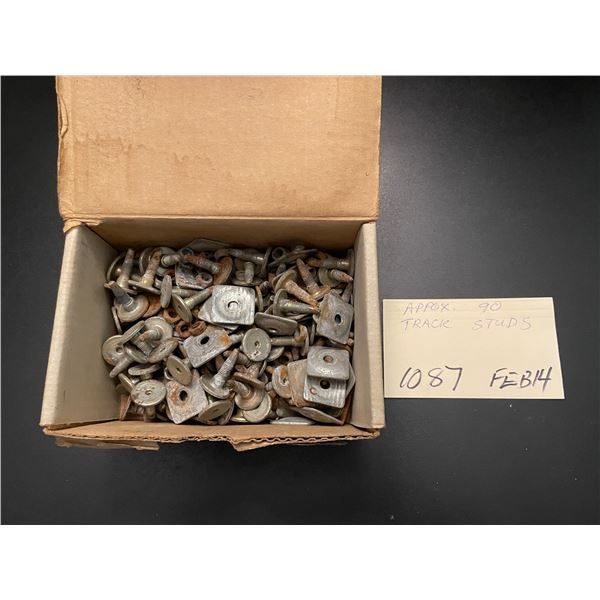 Approx. 90 track studs