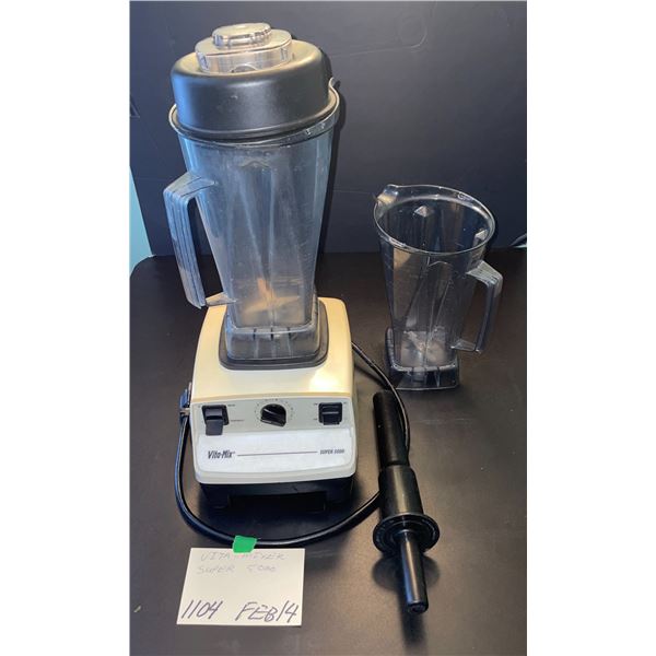 Vita-Mix Super 5000 blender - Model VM0103
