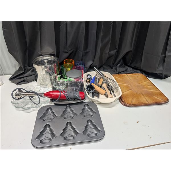 Lot of Misc. Kitchen Items