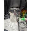 Image 6 : Lot of Misc. Kitchen Items