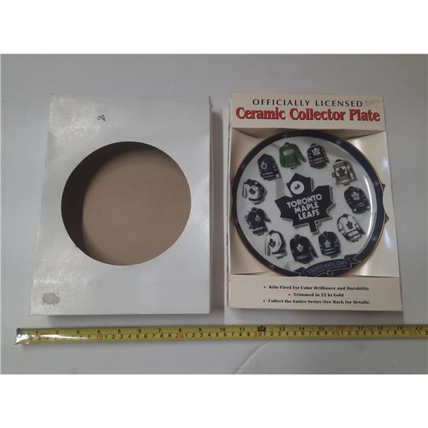 Toronto Maple Leaf - Ceramic Collector Plate (Trimmed In 22 kt Gold)