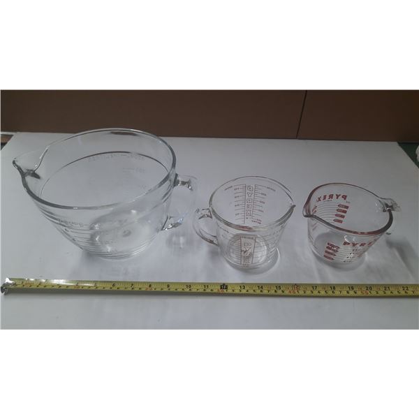 Anchor Hocking 2 L Mixing Bowl/Picher, 2 Cup Measuring Cup (It Have Chip) and 1 Cup Measuring  Cup.