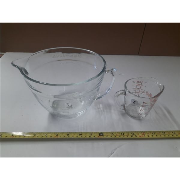 2 Liter Anchor Hocking Mixing Picture.