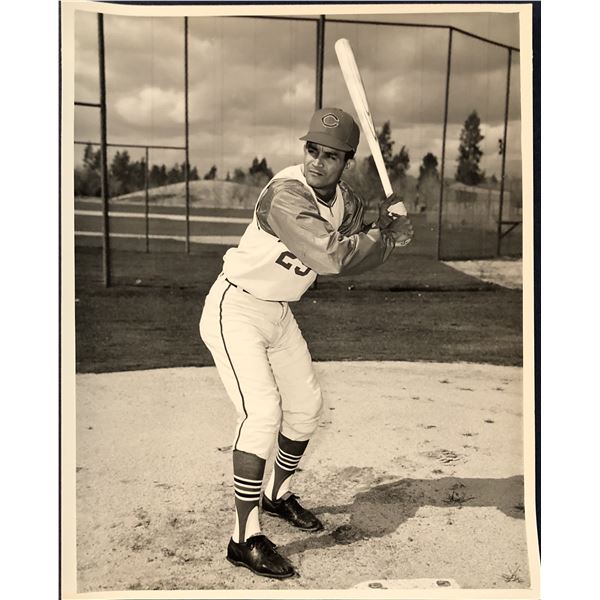 CLEVELAND INDIANS PRESS GLOSSY - VIC DAVALILLO