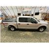 Image 12 : PARKSVILLE - 2018 FORD F-150 SILVER 107846 KMS - BA49281