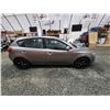 Image 12 : PARKSVILLE - 2011 KIA FORTE SX, GREY, 231816 KMS, FRONT WHEEL DRIVE. - D456183