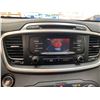 Image 53 : PARKSVILLE - 2016 KIA SORENTO WHITE 225484 KMS - D160712