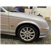 Image 25 : PARKSVILLE - 2000 JAGUAR S-TYPE SILVER 156480 KMS - BL41418