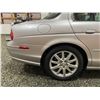 Image 27 : PARKSVILLE - 2000 JAGUAR S-TYPE SILVER 156480 KMS - BL41418