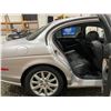 Image 40 : PARKSVILLE - 2000 JAGUAR S-TYPE SILVER 156480 KMS - BL41418