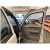 Image 35 : PARKSVILLE - 2003 JEEP LIBERTY WHITE 173625 KMS - B669714