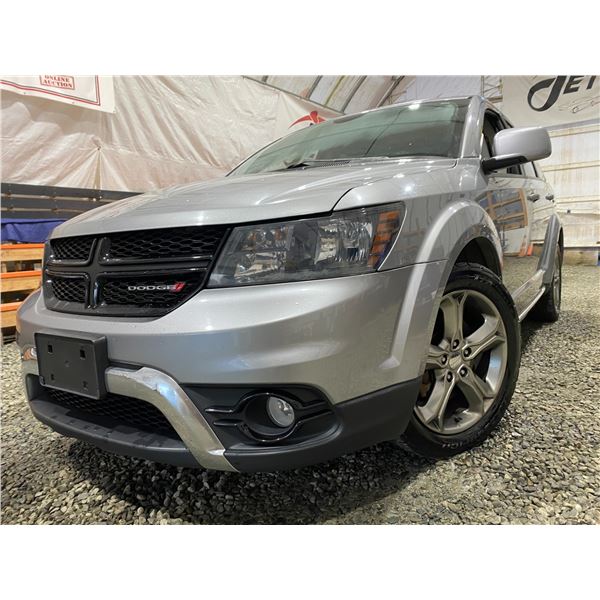 PARKSVILLE - 2017 DODGE JOURNEY SILVER 161297 KMS - D615008
