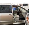 Image 36 : PARKSVILLE - 2004 TOYOTA SIENNA GOLD 319801 KMS - B014612
