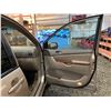 Image 37 : PARKSVILLE - 2004 TOYOTA SIENNA GOLD 319801 KMS - B014612