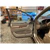 Image 49 : PARKSVILLE - 2004 TOYOTA SIENNA GOLD 319801 KMS - B014612