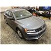 Image 10 : PARKSVILLE - 2016 VOLKSWAGEN JETTA GREY 178471 KMS - D385209