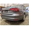 Image 14 : PARKSVILLE - 2016 VOLKSWAGEN JETTA GREY 178471 KMS - D385209
