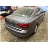 Image 16 : PARKSVILLE - 2016 VOLKSWAGEN JETTA GREY 178471 KMS - D385209