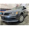 Image 1 : PARKSVILLE - 2016 VOLKSWAGEN JETTA GREY 178471 KMS - D385209
