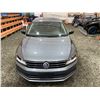 Image 7 : PARKSVILLE - 2016 VOLKSWAGEN JETTA GREY 178471 KMS - D385209