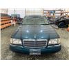Image 6 : PARKSVILLE - 1995 MERCEDES-BENZ C-CLASS GREEN 199757 KMS - D264777