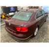 Image 16 : PARKSVILLE - 2013 VOLKSWAGEN PASSAT RED 159556 KMS - D075125