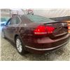Image 20 : PARKSVILLE - 2013 VOLKSWAGEN PASSAT RED 159556 KMS - D075125