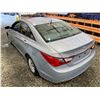 Image 22 : PARKSVILLE - 2011 HYUNDAI SONATA GREY 218102 KMS - J032350A