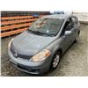 Image 4 : PARKSVILLE - 2007 NISSAN VERSA GREY 189177 KMS - J390721