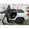 Image 47 : PARKSVILLE - 2018 JEEP CHEROKEE, WHITE, 164259 KMS, FOUR WHEEL DRIVE. - D398157