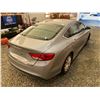 Image 16 : PARKSVILLE - 2017 CHRYSLER 200 GREY 178448 KMS - D507577