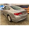 Image 21 : PARKSVILLE - 2017 CHRYSLER 200 GREY 178448 KMS - D507577