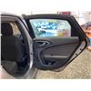 Image 41 : PARKSVILLE - 2017 CHRYSLER 200 GREY 178448 KMS - D507577