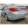 Image 20 : PARKSVILLE - 2011 HYUNDAI SONATA GREY 218102 KMS - J032350A