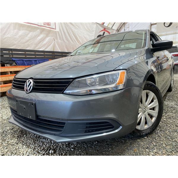 PARKSVILLE - 2013 VOLKSWAGEN JETTA SILVER 160877 KMS - D306653